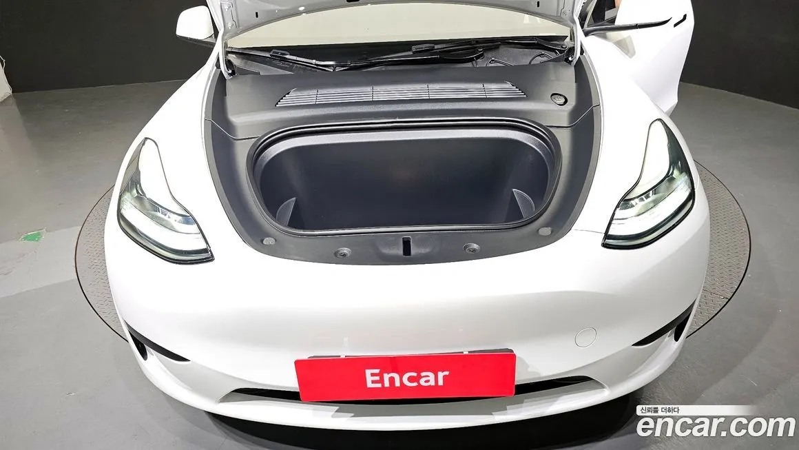 Tesla Model Y 2023 из KR, фото 6