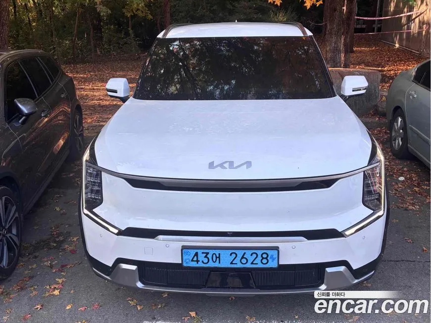 Kia EV9 2024 из KR, фото 1