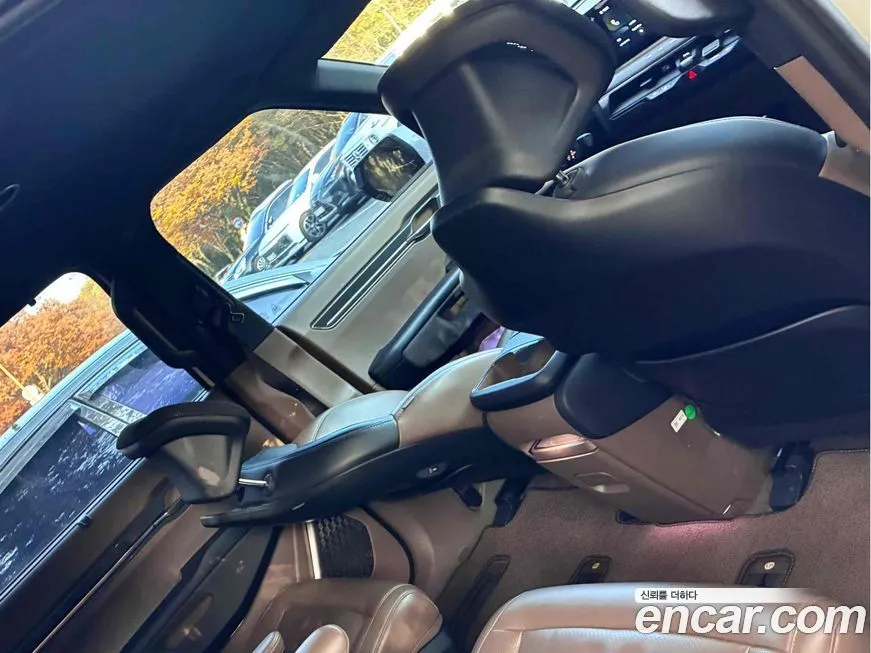 Kia EV9 2024 из KR, фото 8
