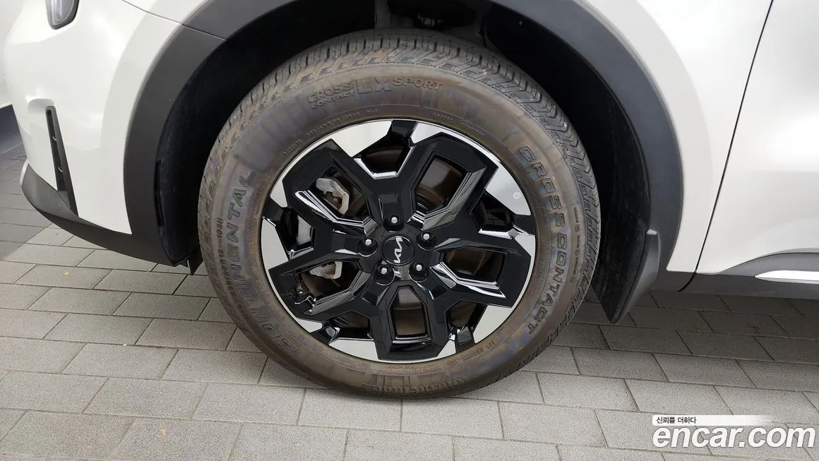 Kia Sorento — фото 5