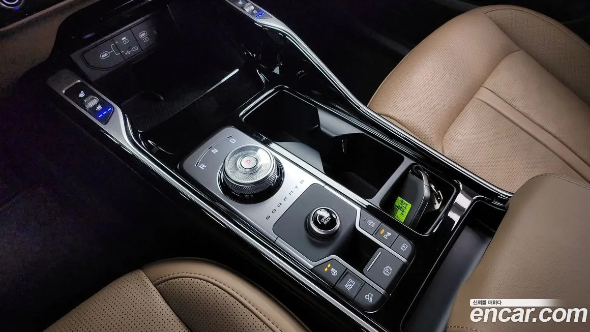 Kia Sorento — фото 9