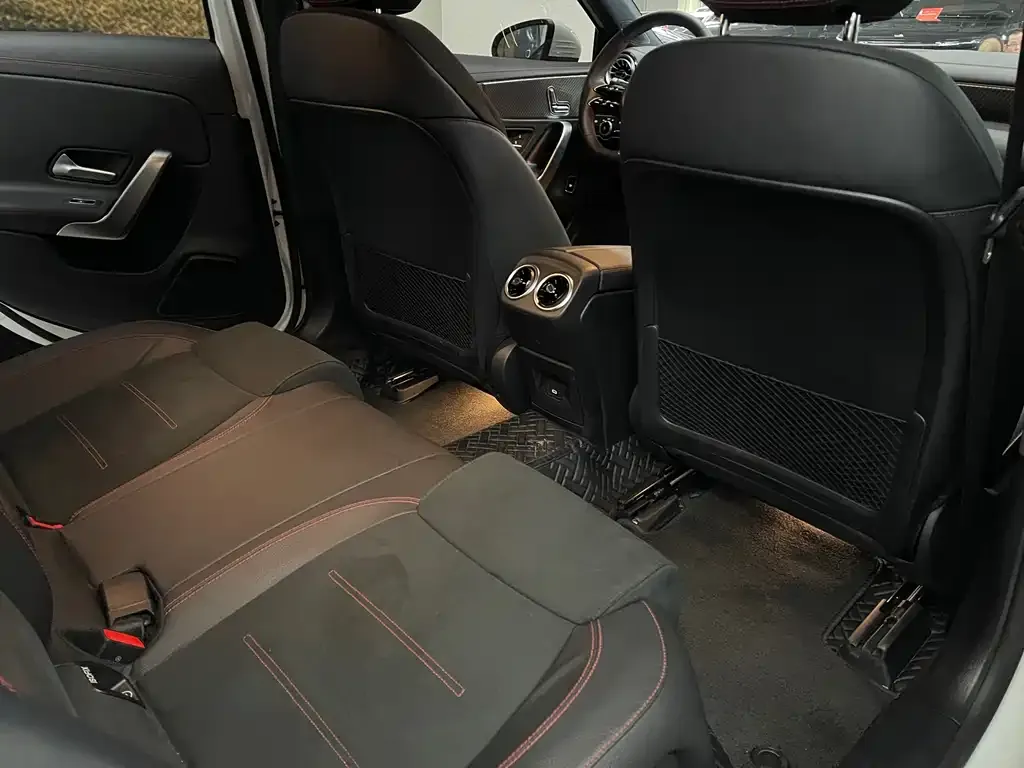 Mercedes-Benz A-Class 2023 из CN, фото 6