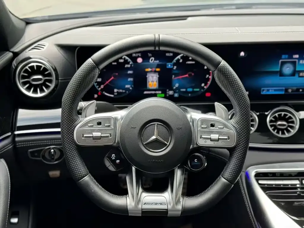Mercedes-Benz AMG GT — фото 3