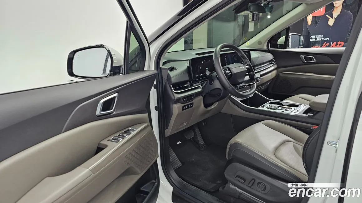Kia Carnival — фото 10