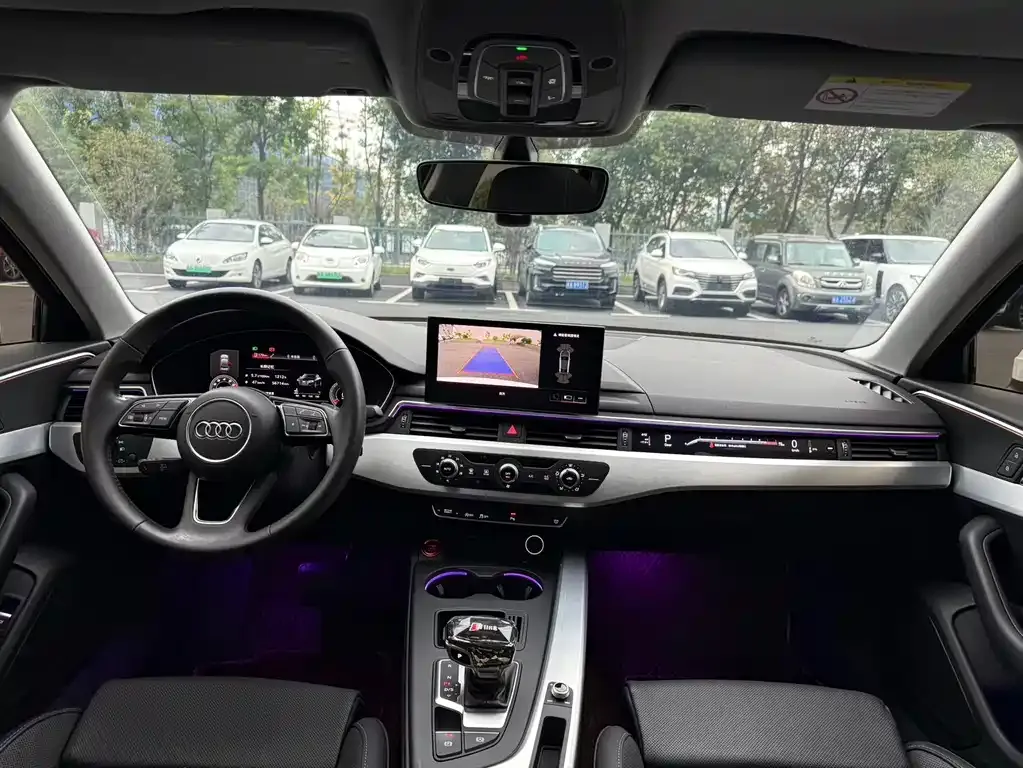 Audi A4L 2022 из CN, фото 5