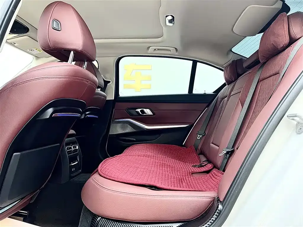 BMW 3 Series 2022 из CN, фото 10