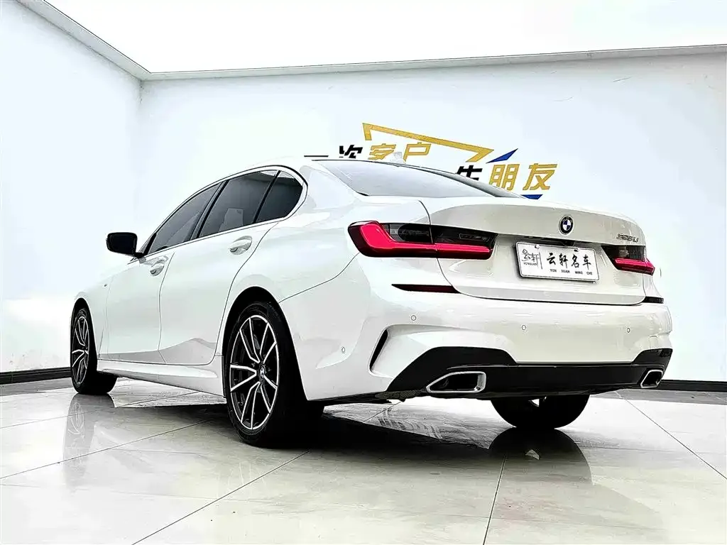 BMW 3 Series 2022 из CN, фото 4