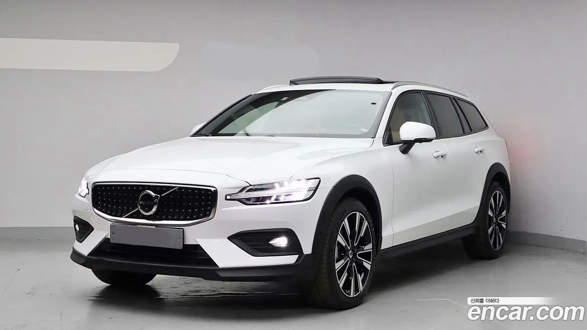 Volvo V60 — фото 1