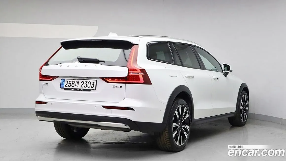 Volvo V60 — фото 3