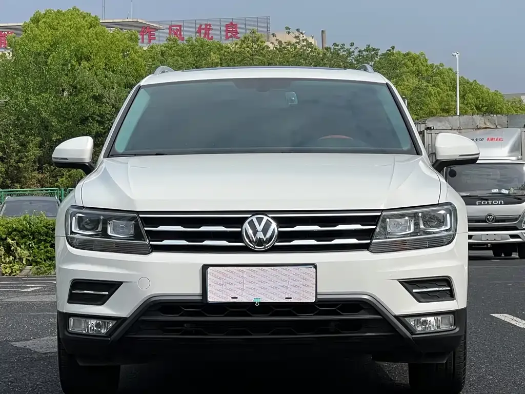 Volkswagen Tiguan L 2021 из CN, фото 1