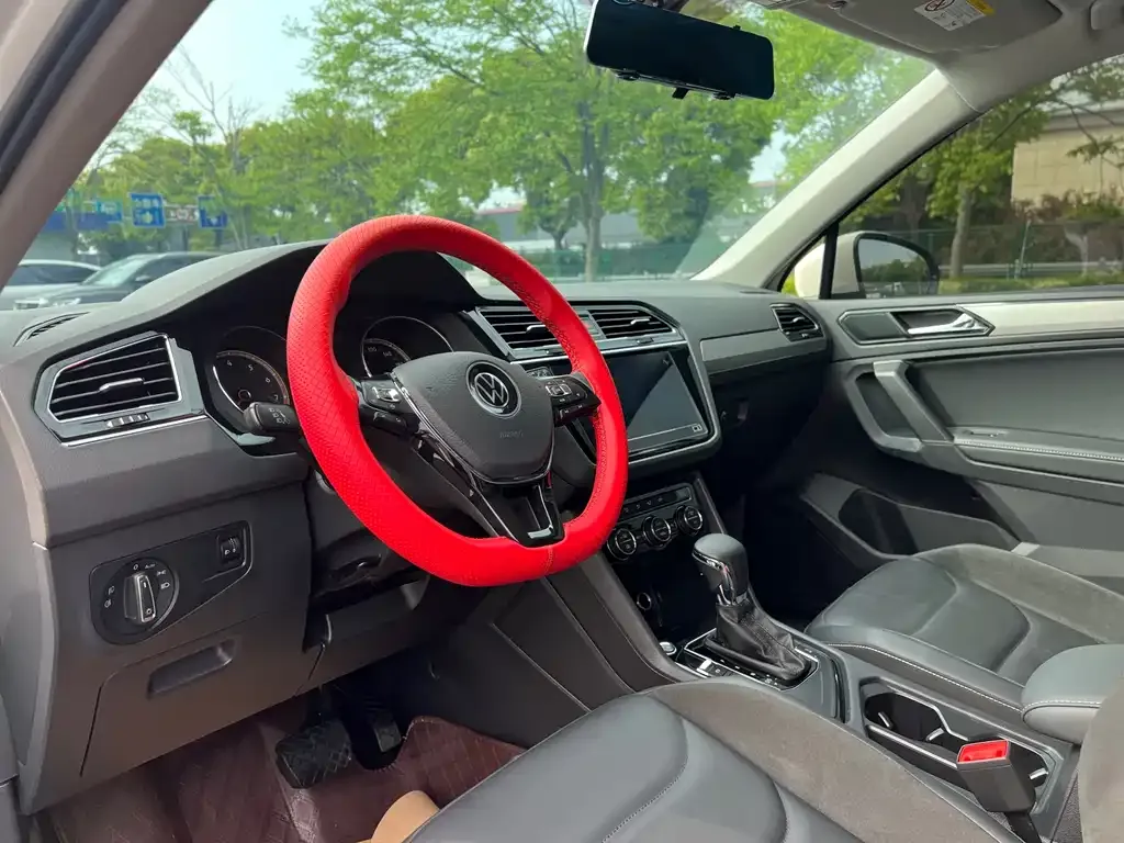 Volkswagen Tiguan L 2021 из CN, фото 6