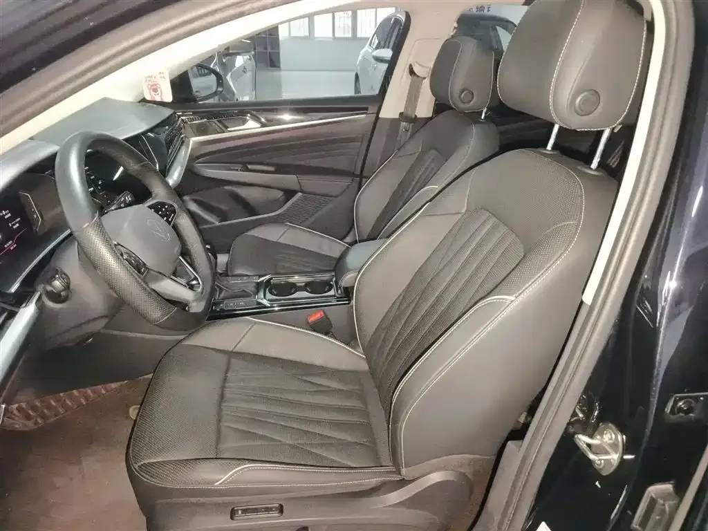 Volkswagen Passat — фото 8