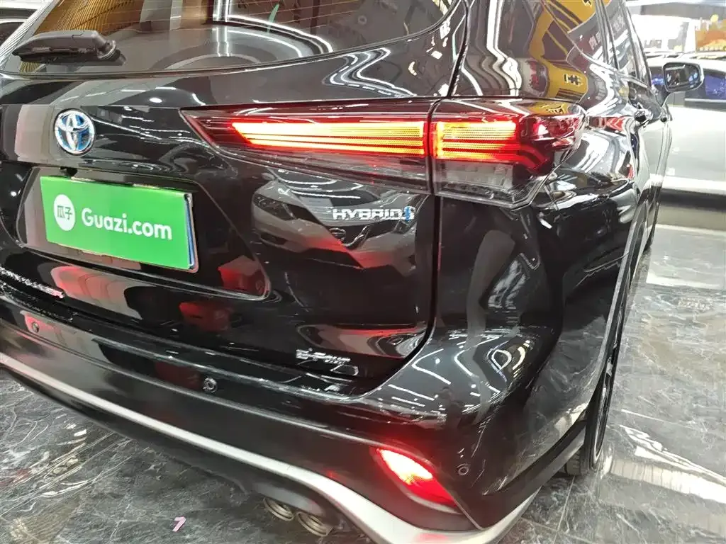 Toyota Crown Kluger 2024 из CN, фото 10
