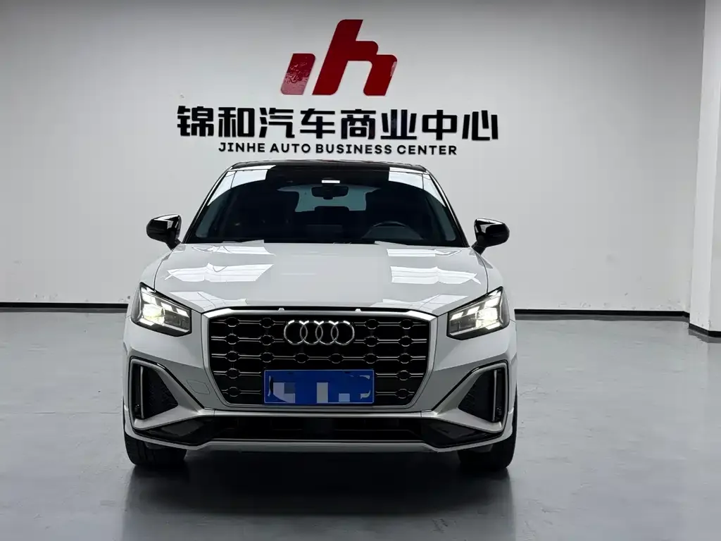 Audi Q2L 2022 из CN, фото 2