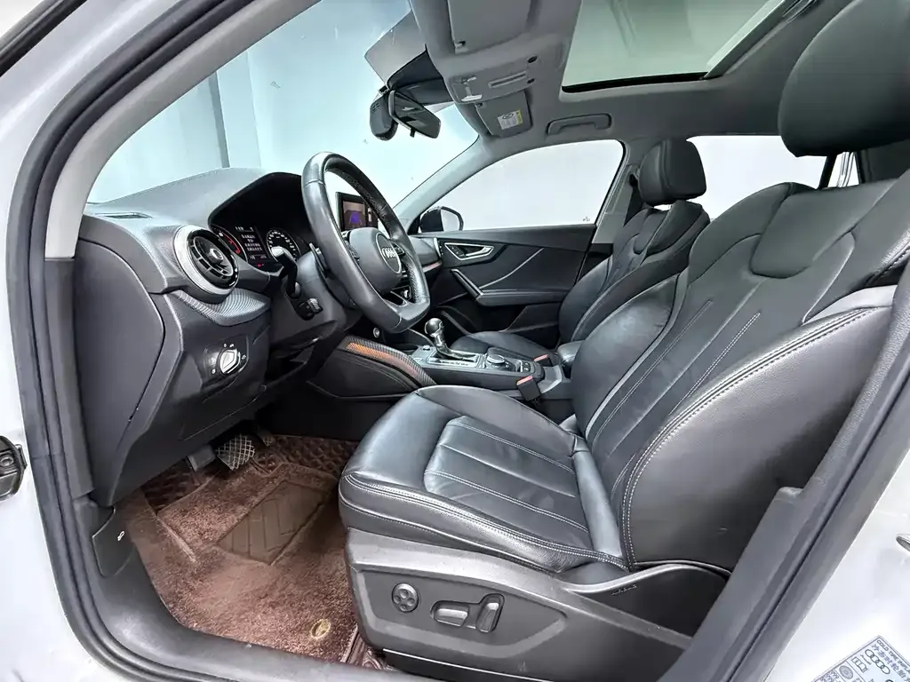 Audi Q2L 2022 из CN, фото 6