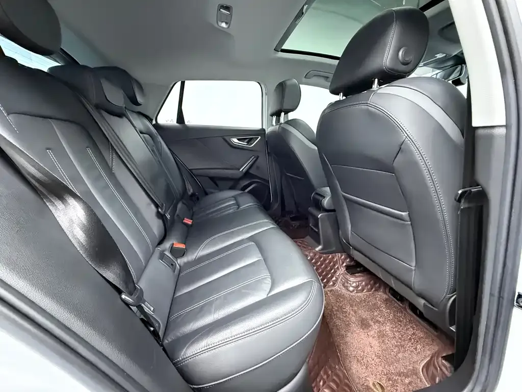 Audi Q2L 2022 из CN, фото 9