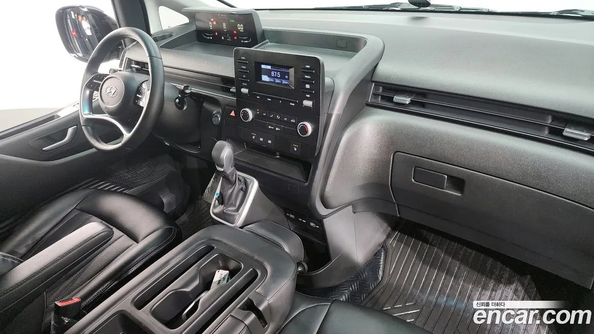 Hyundai Staria — фото 7