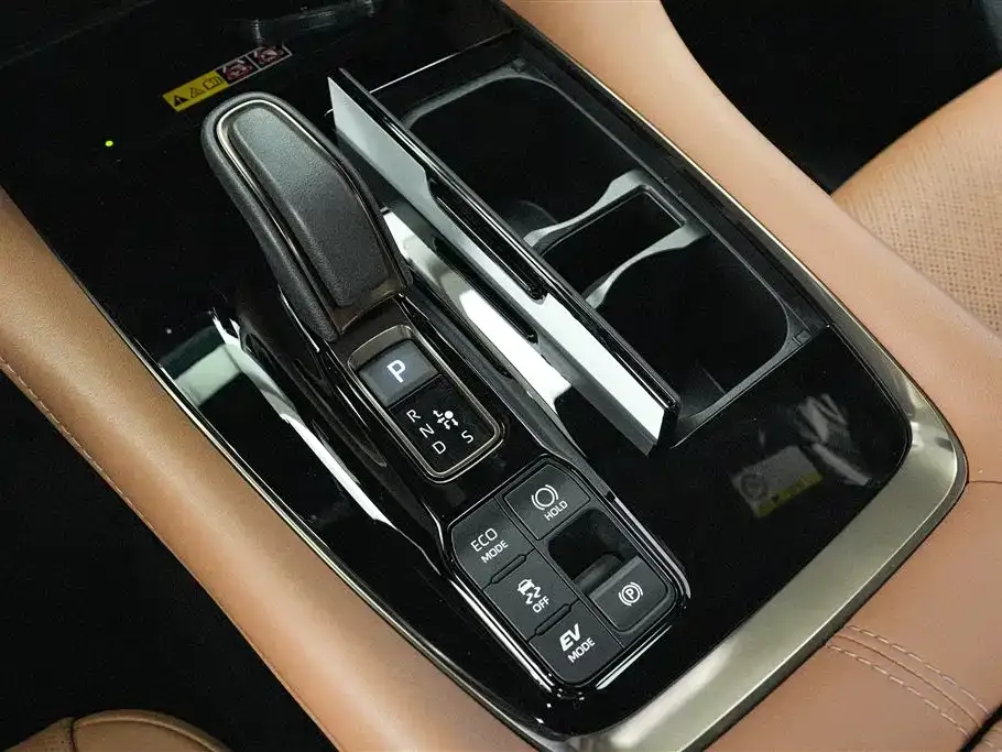 Toyota Alphard 2025 из CN, фото 10