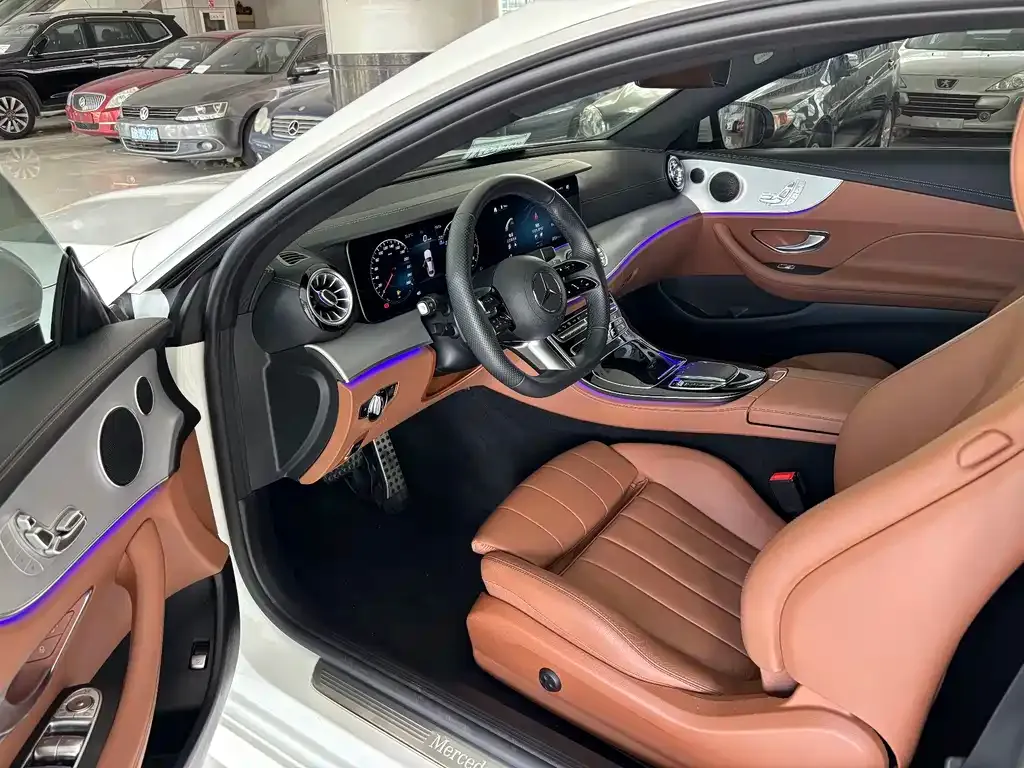 [object Object] E-Class (Import) 2023 из CN, фото 4