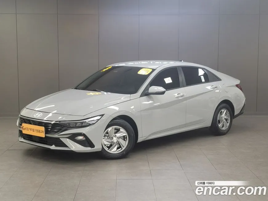 Hyundai AVANTE — фото 1