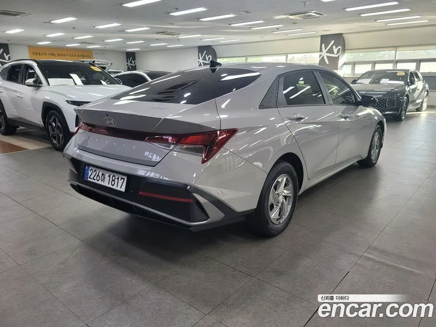 Hyundai AVANTE — фото 2