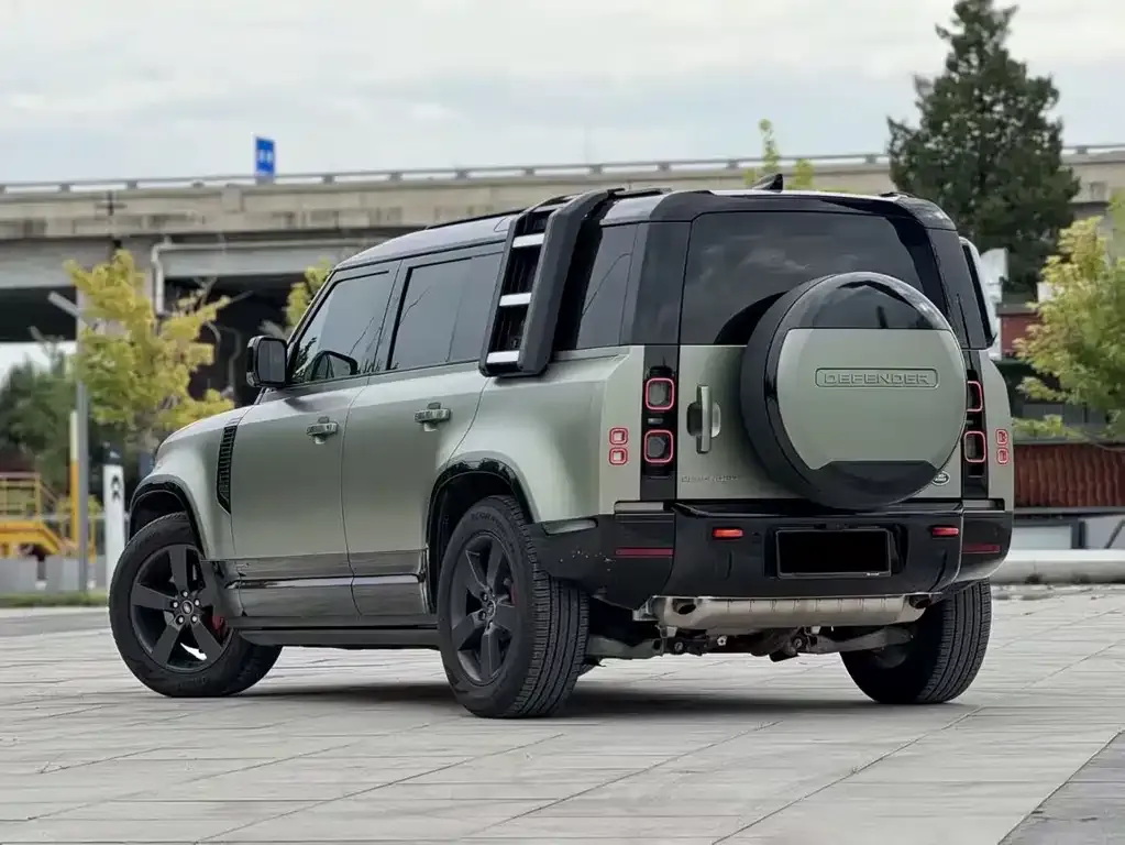 Land Rover Defender — фото 4