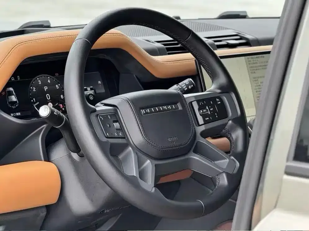 Land Rover Defender — фото 9