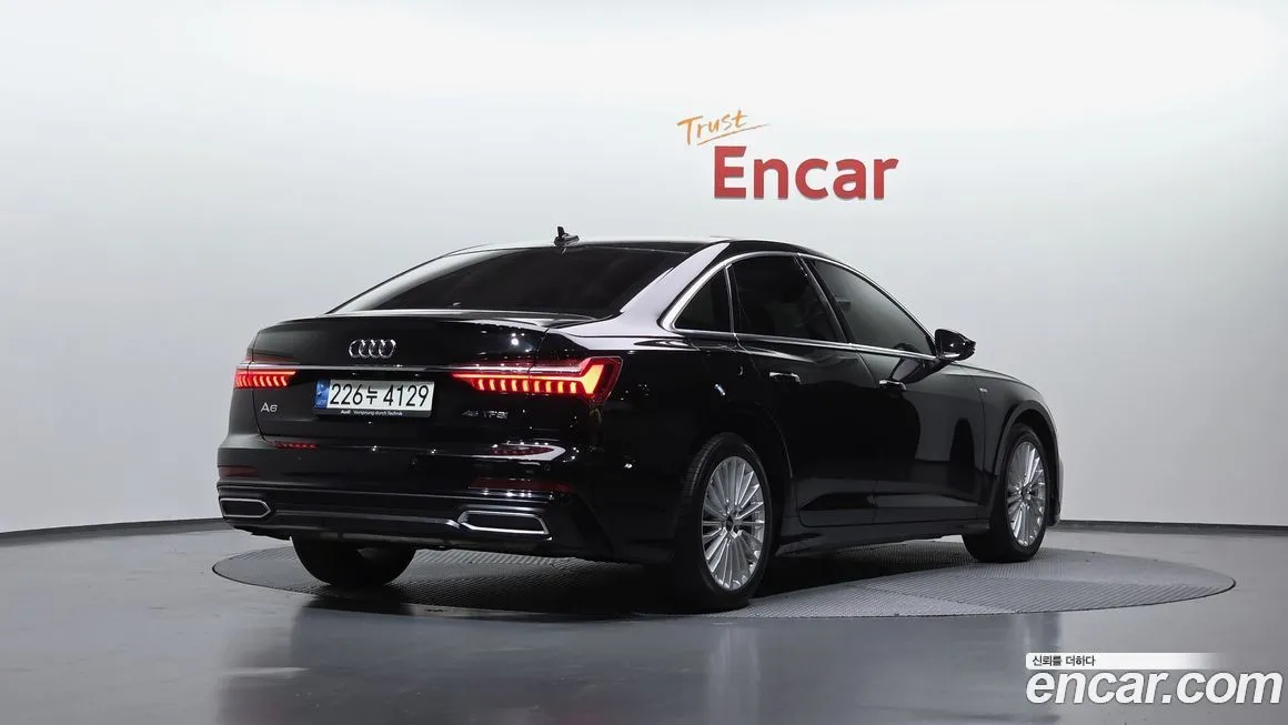 Audi A6 — фото 2