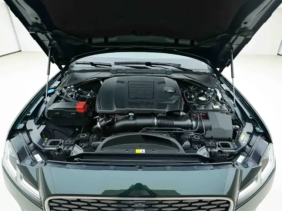 Jaguar XFL 2025 из CN, фото 9