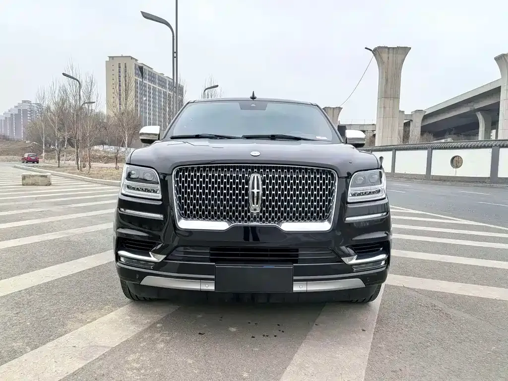 Lincoln Navigator — фото 2