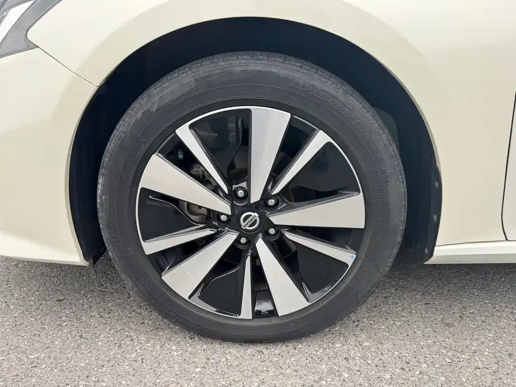 Nissan Teana — фото 4