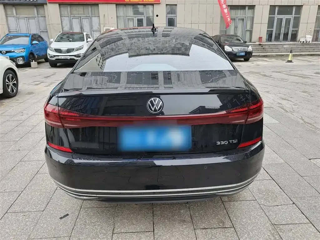 Volkswagen Passat — фото 6