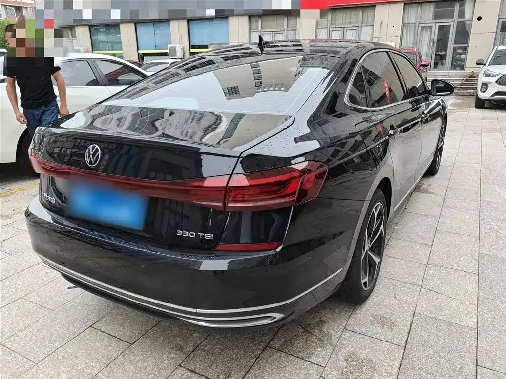 Volkswagen Passat — фото 7