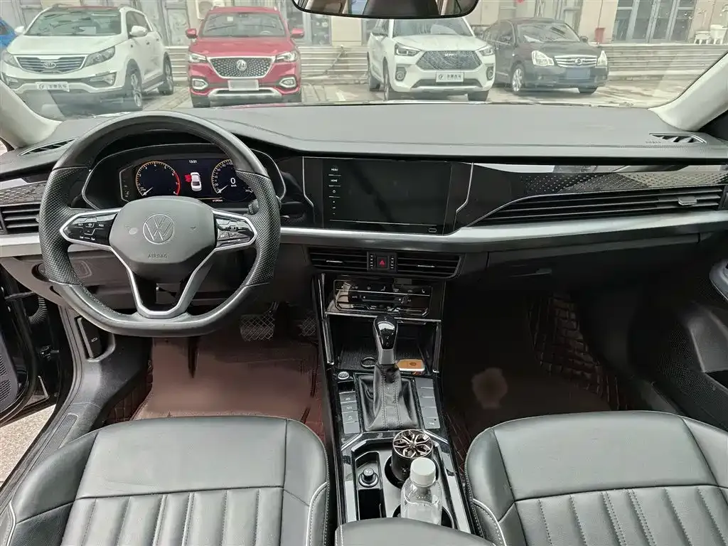 Volkswagen Passat — фото 8