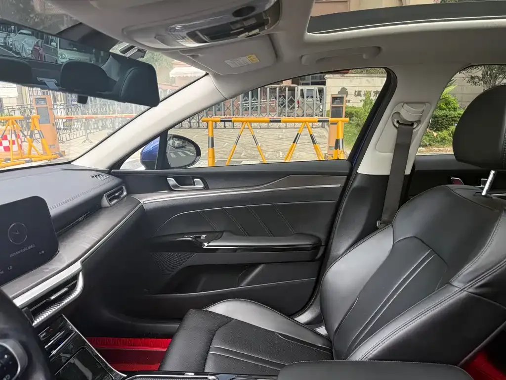 Kia K5 2021 из CN, фото 10