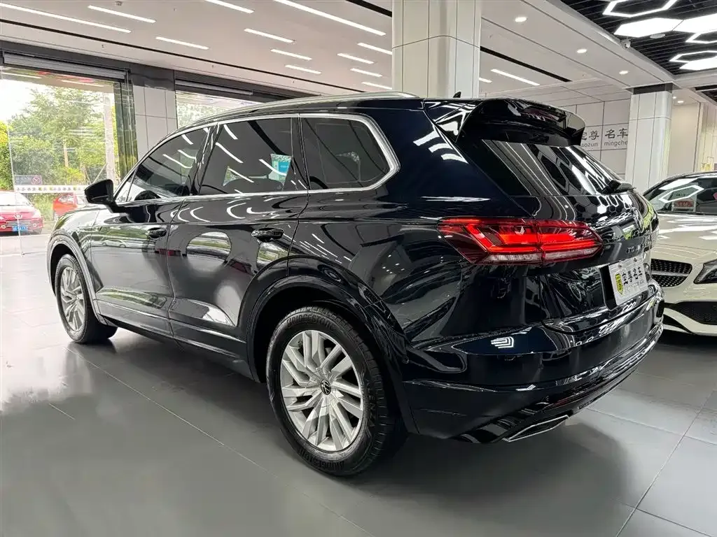 Volkswagen Touareg 2023 из CN, фото 4
