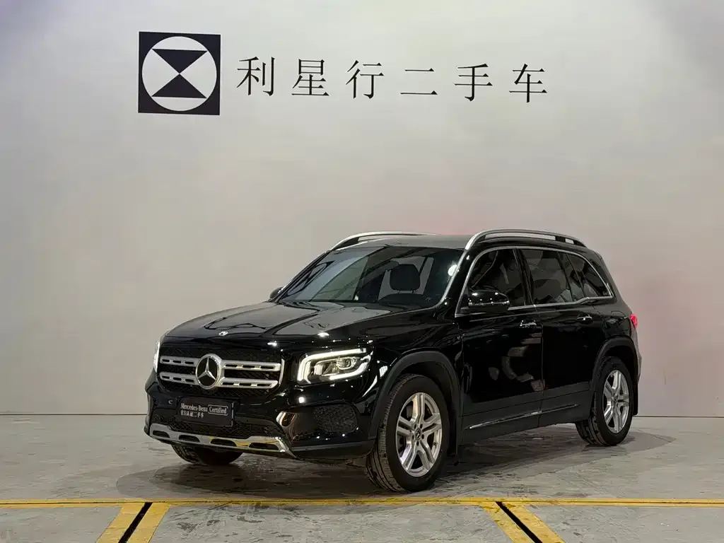 Mercedes-Benz GLB — фото 1