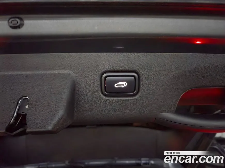 Kia Sportage — фото 9