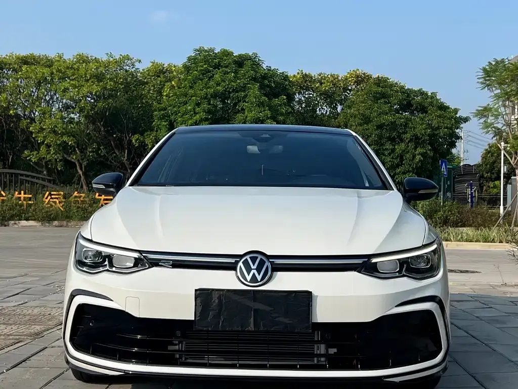 Volkswagen Golf 2022 из CN, фото 2
