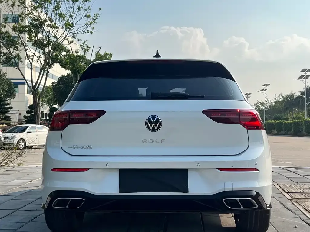 Volkswagen Golf 2022 из CN, фото 8