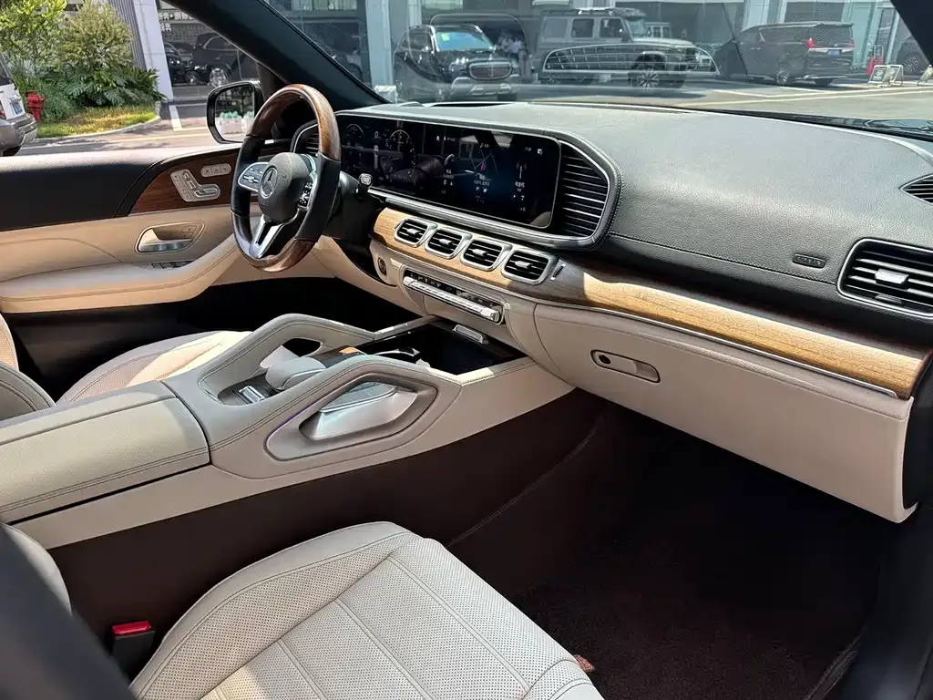 Mercedes-Benz GLS 2024 из CN, фото 8