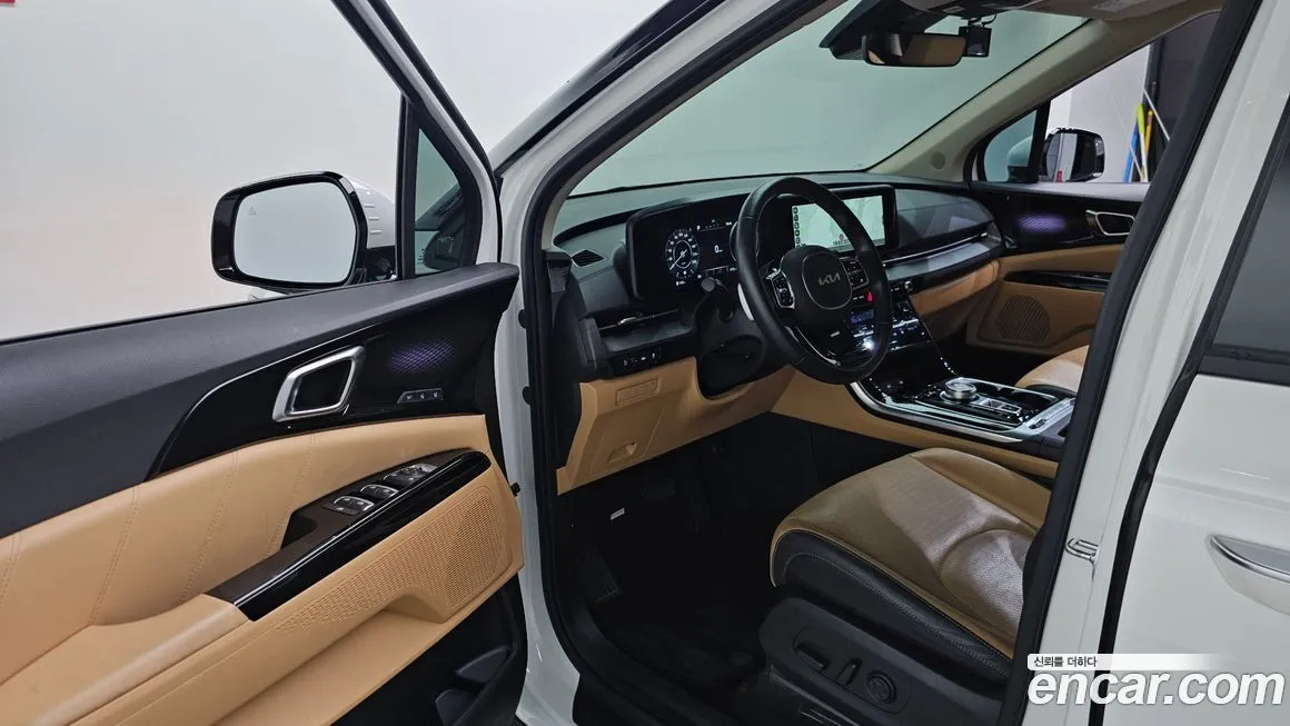 Kia Carnival — фото 10