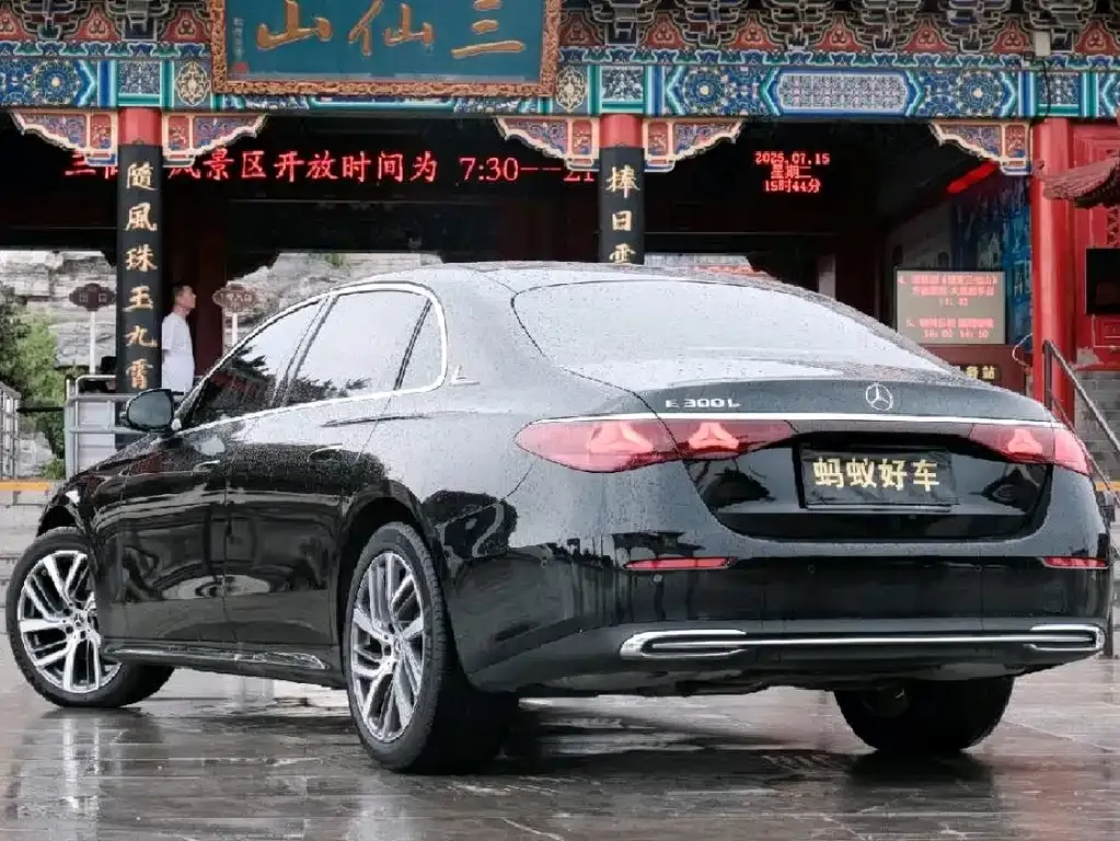 Mercedes-Benz E-Class 2025 из CN, фото 5