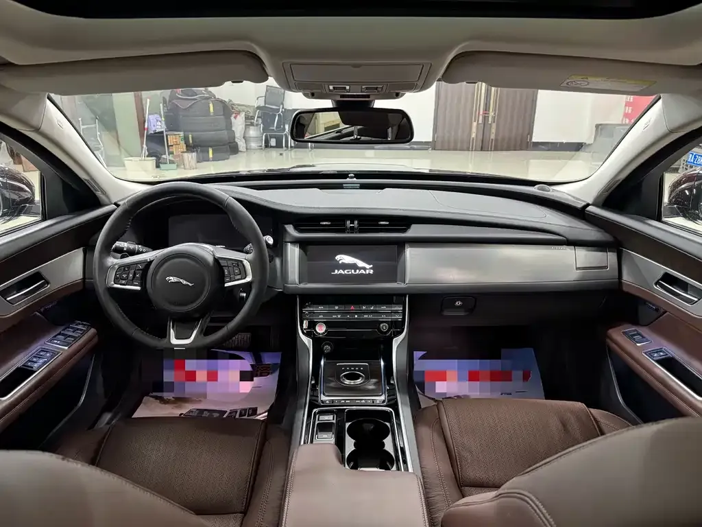 Jaguar XFL 2021 из CN, фото 10