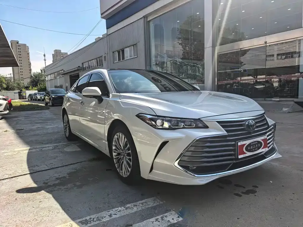 Toyota Avalon 2021 из CN, фото 2