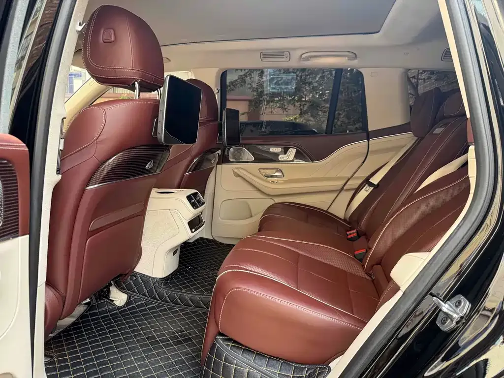 Mercedes-Benz GLS — фото 4
