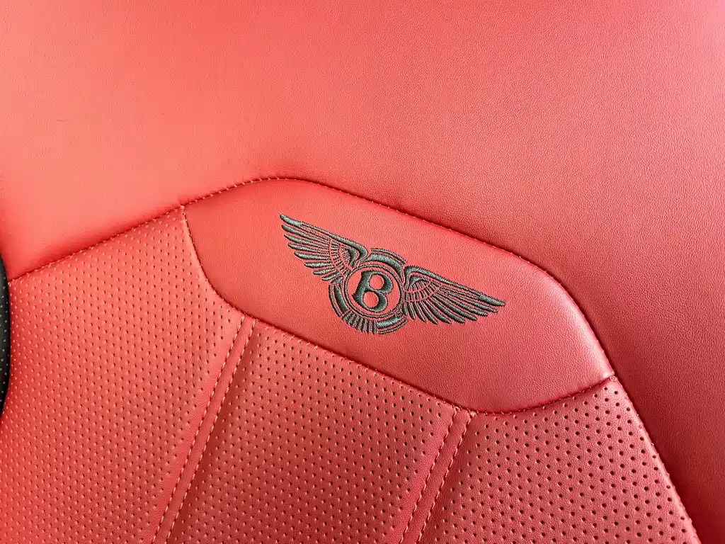 Bentley Bentayga — фото 8