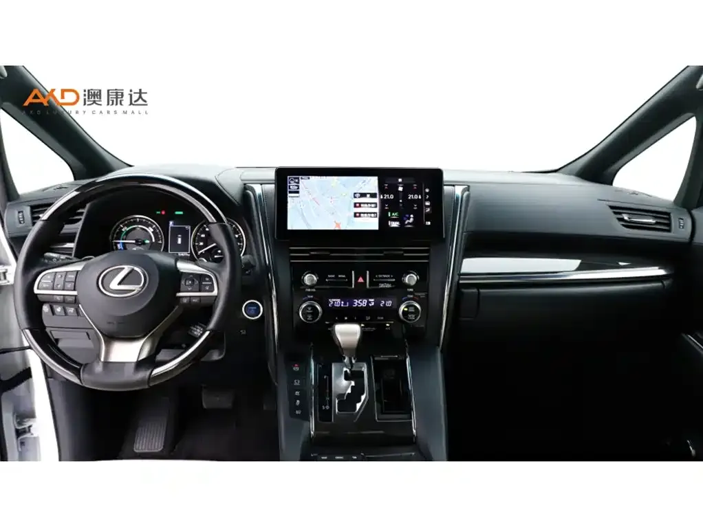 Lexus LM — фото 5