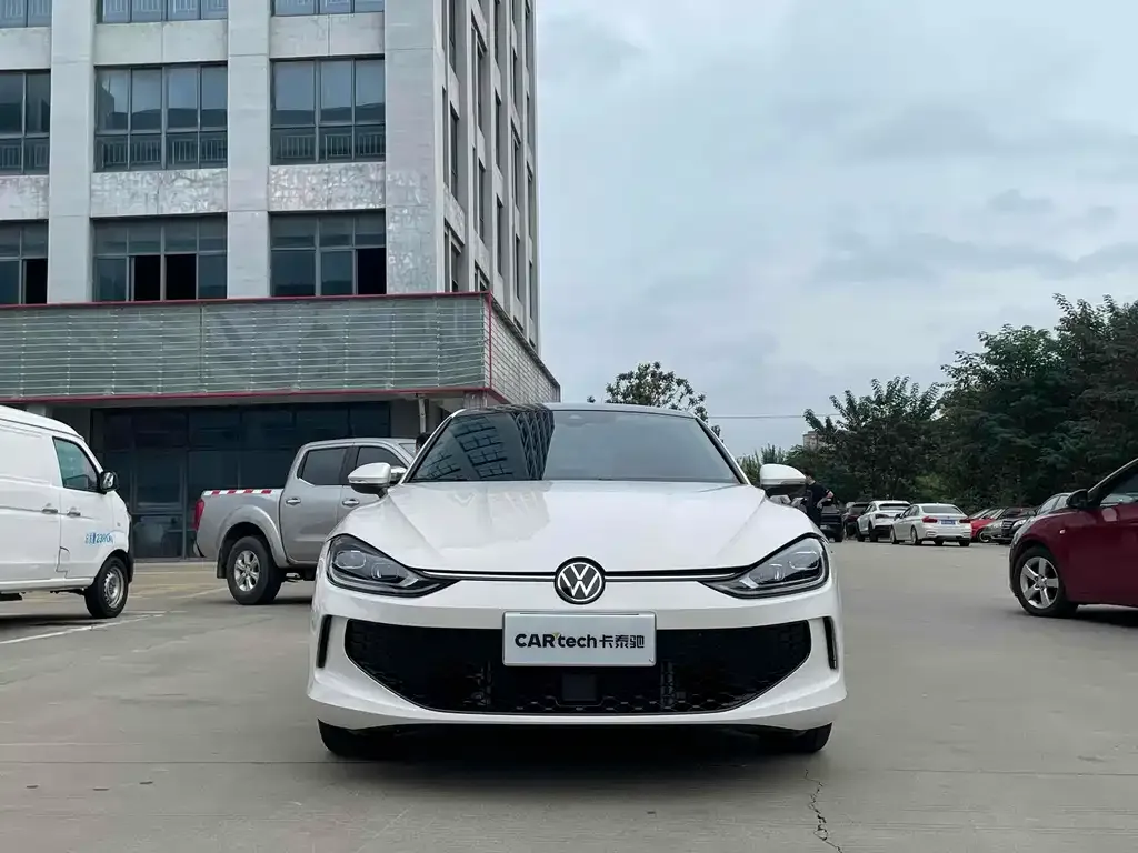 Volkswagen Lamando 2024 из CN, фото 2