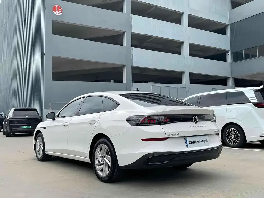Volkswagen Lamando 2024 из CN, фото 6